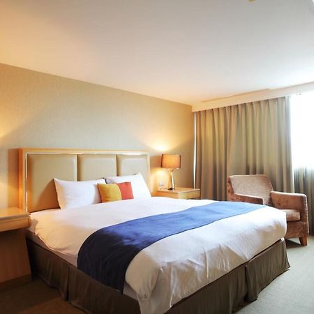 Jin Hua Hotel Luodong Exteriör bild