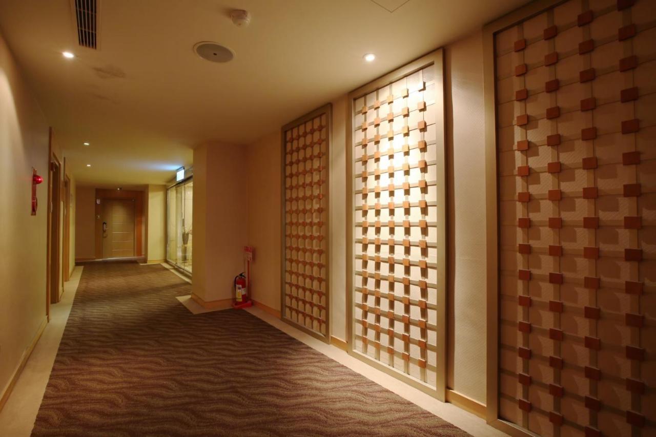 Jin Hua Hotel Luodong Exteriör bild