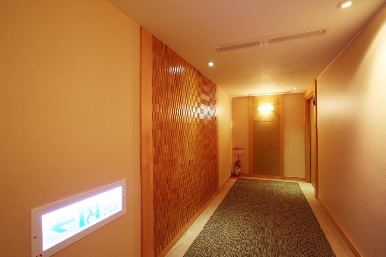 Jin Hua Hotel Luodong Exteriör bild
