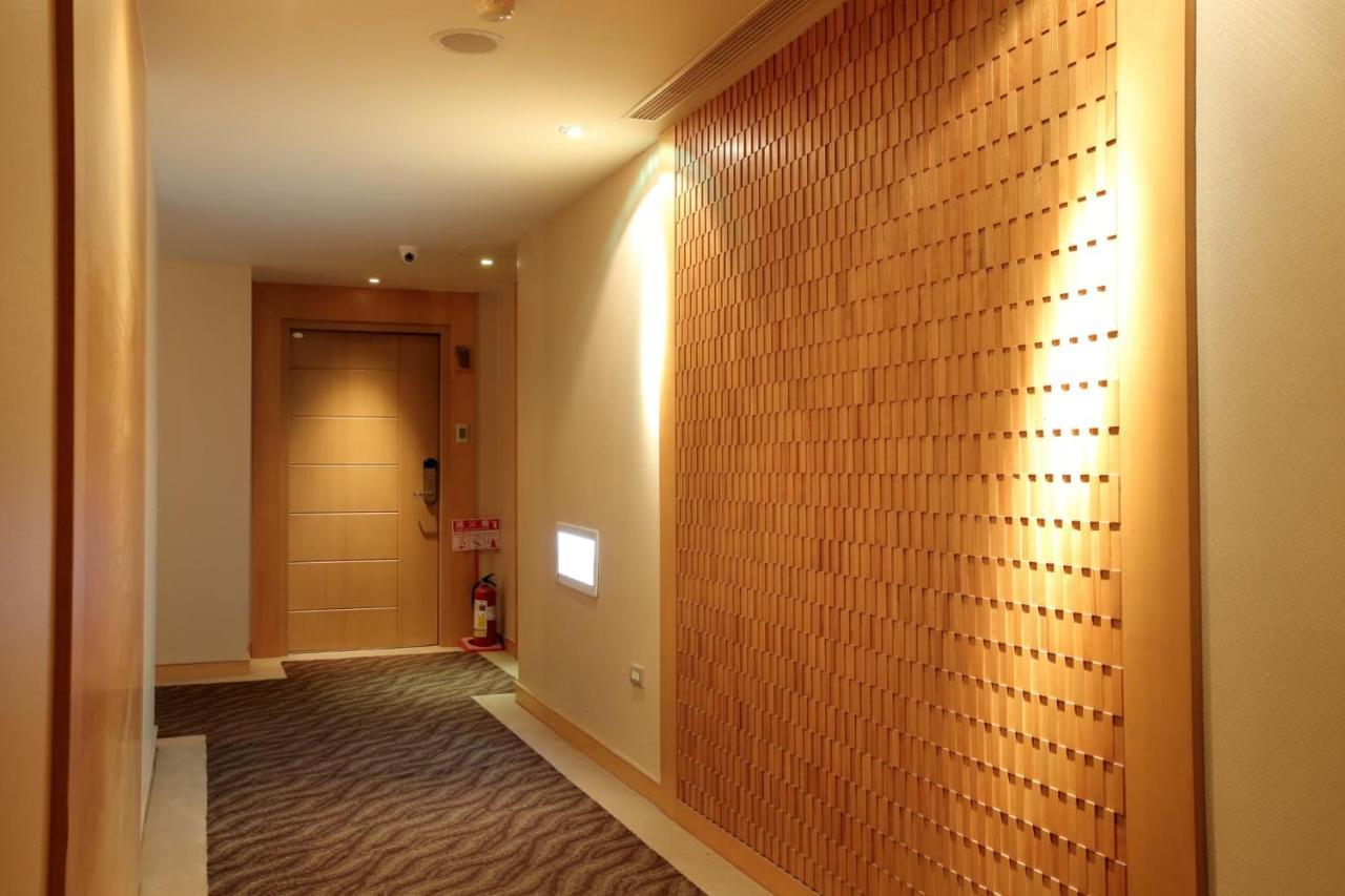 Jin Hua Hotel Luodong Exteriör bild