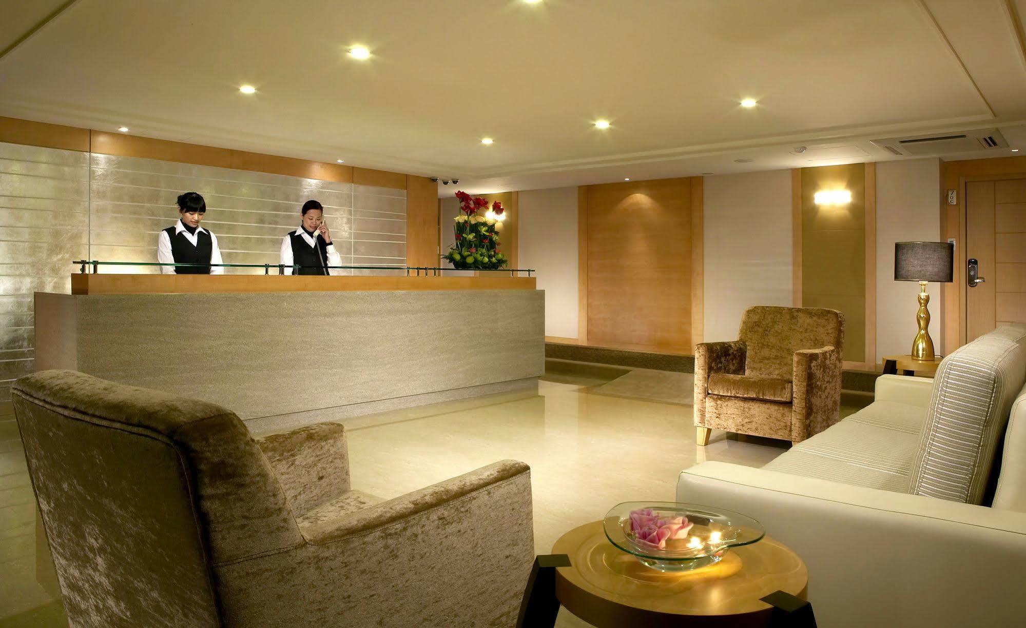 Jin Hua Hotel Luodong Exteriör bild