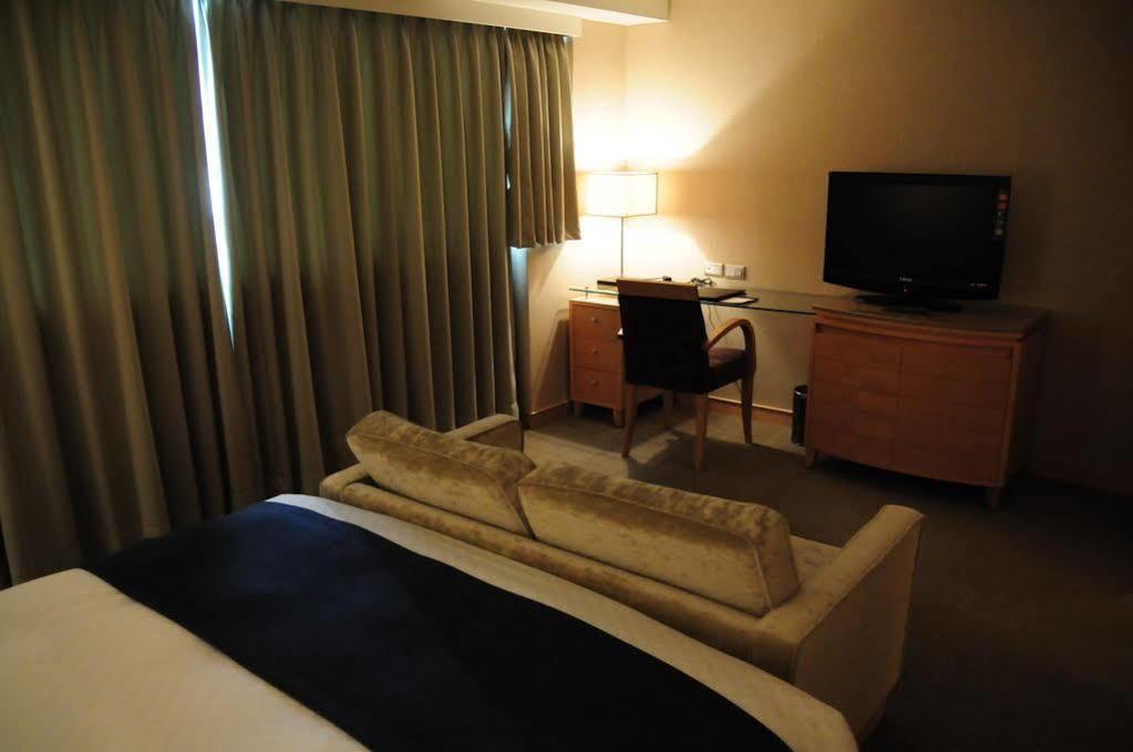 Jin Hua Hotel Luodong Exteriör bild